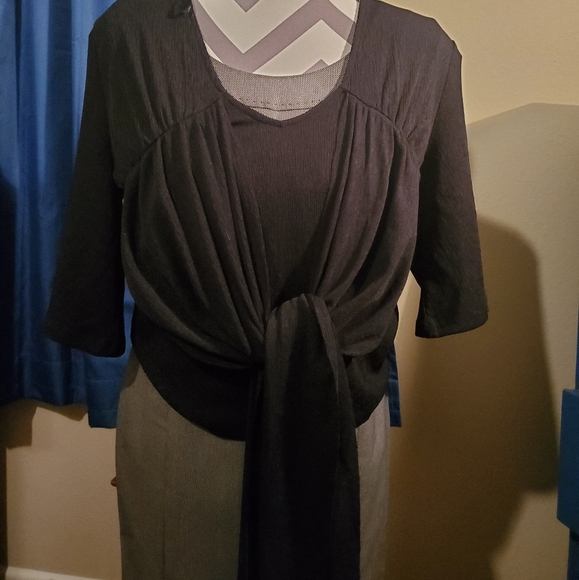 Blouse - Picture 1 of 2